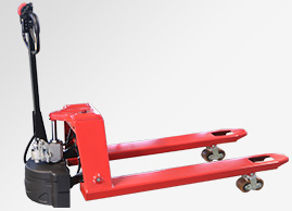 電動(dòng)搬運(yùn)車用于貨站搬運(yùn)貨物提高工作效率